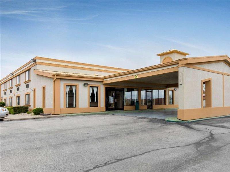 Quality Inn & Suites Bloomington University Area Exteriör bild
