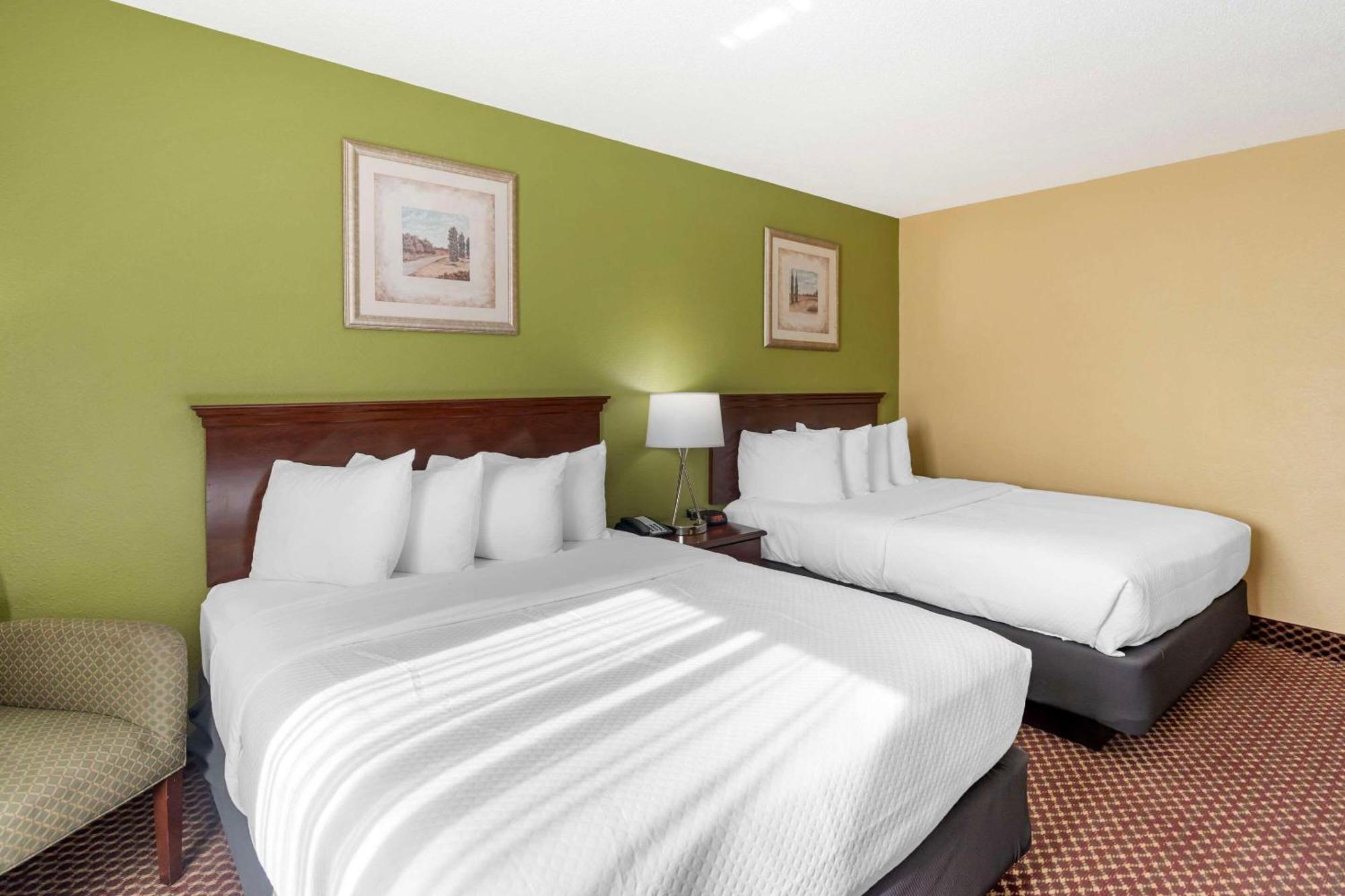 Quality Inn & Suites Bloomington University Area Exteriör bild