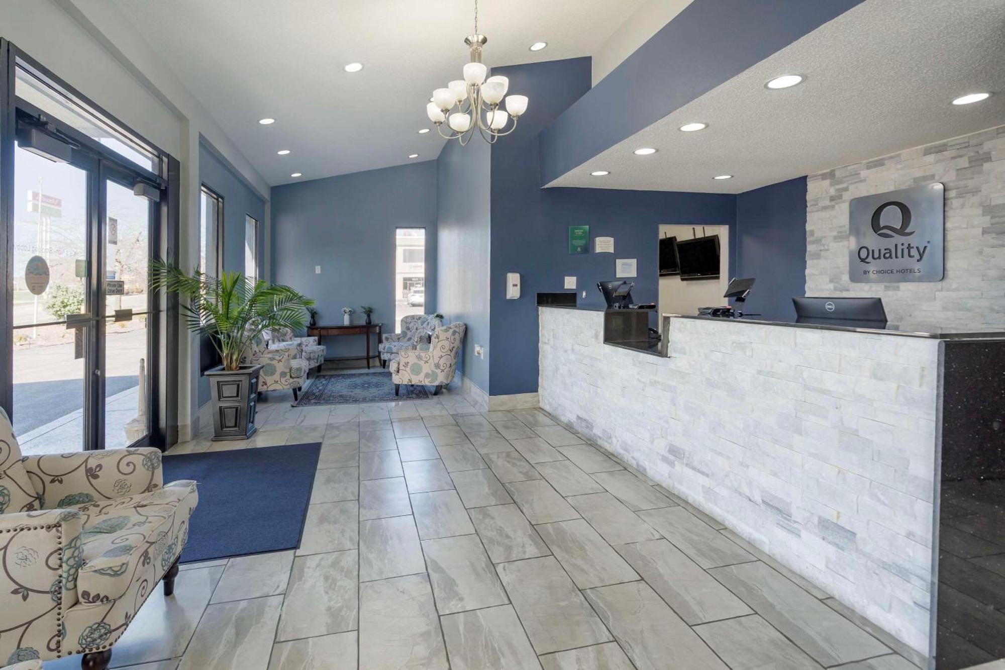 Quality Inn & Suites Bloomington University Area Exteriör bild