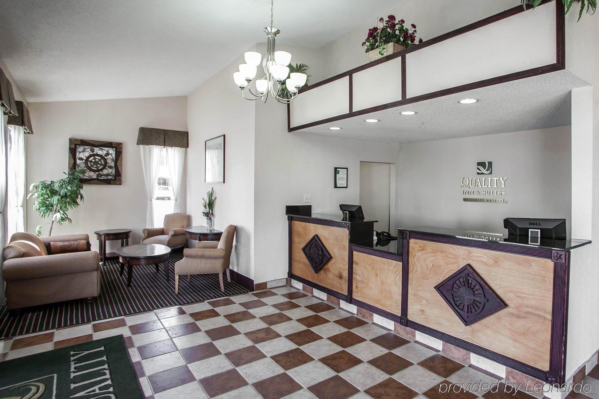 Quality Inn & Suites Bloomington University Area Exteriör bild