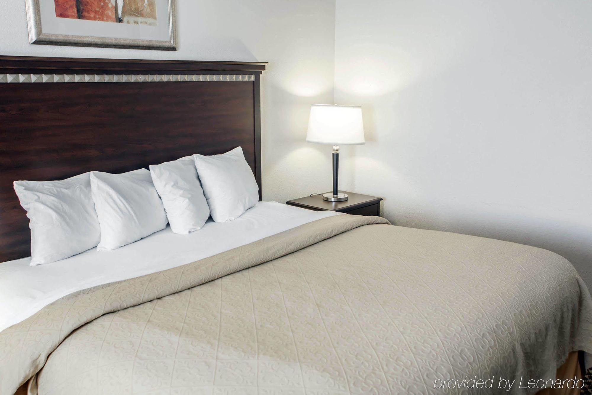Quality Inn & Suites Bloomington University Area Exteriör bild